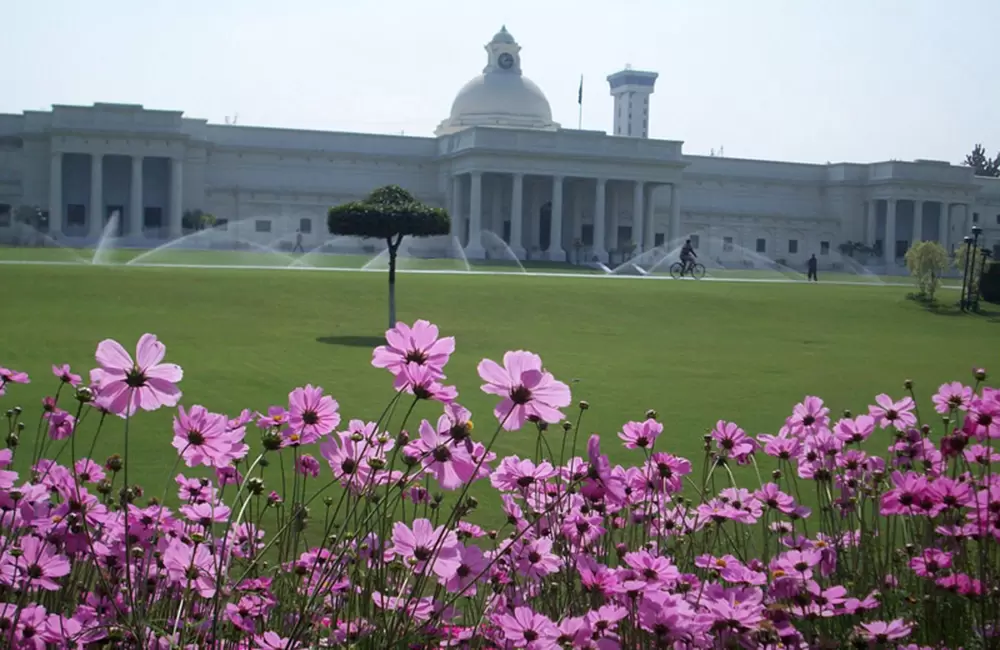 Delhi to Roorkee Taxi Service